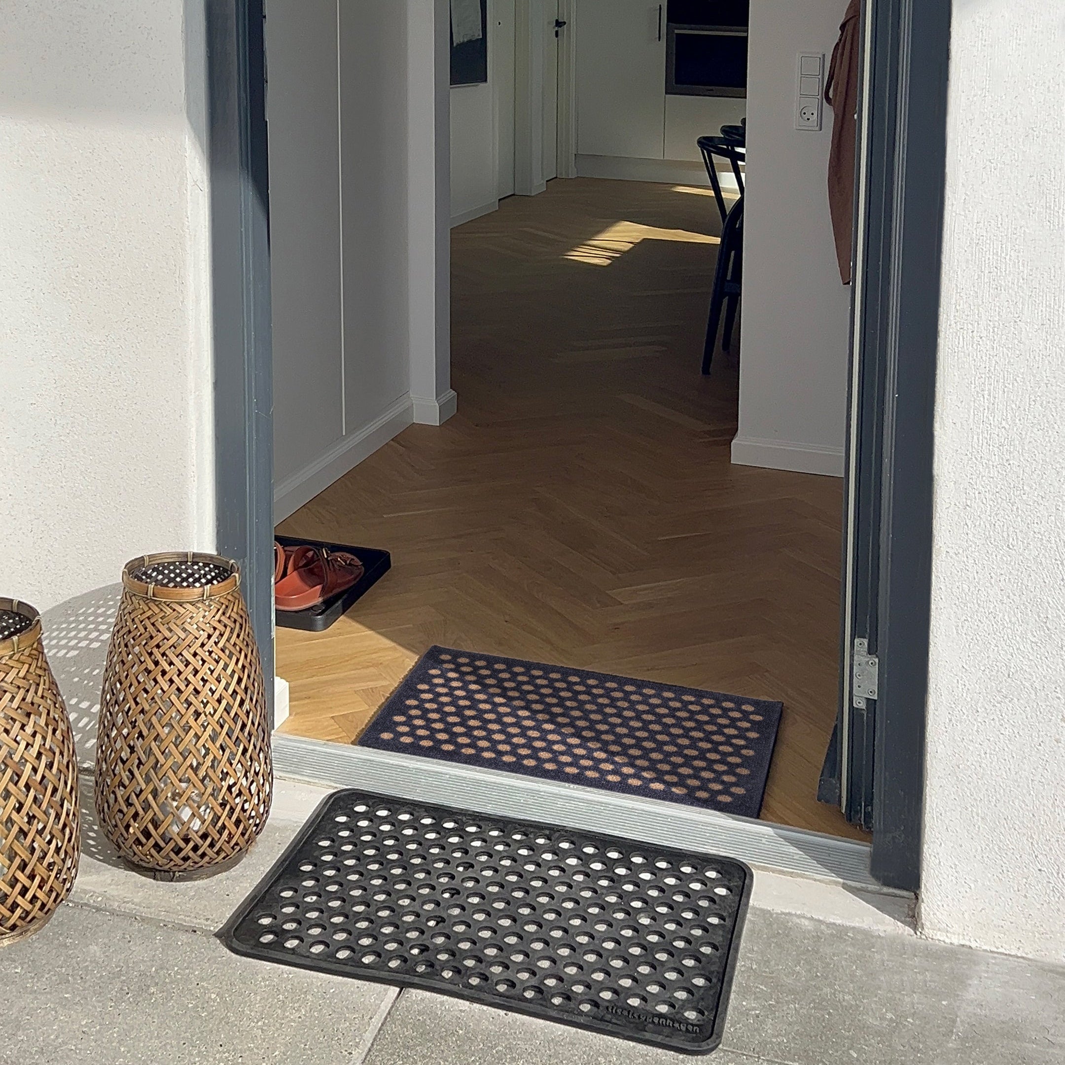 FUSSMATTE 40 x 60 cm – DOT BLAU-GRAU / SAND