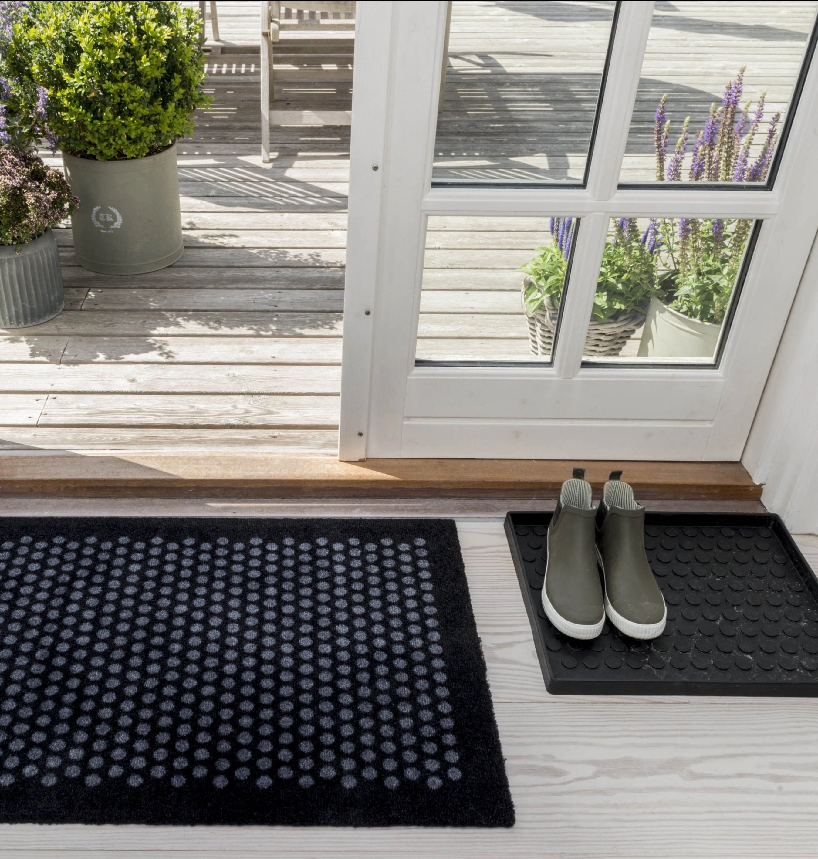 SCHUHABLAGE MEDIUM - DOT